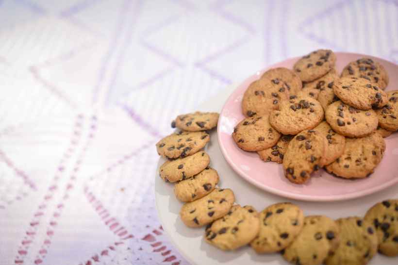 A plate of cookies.