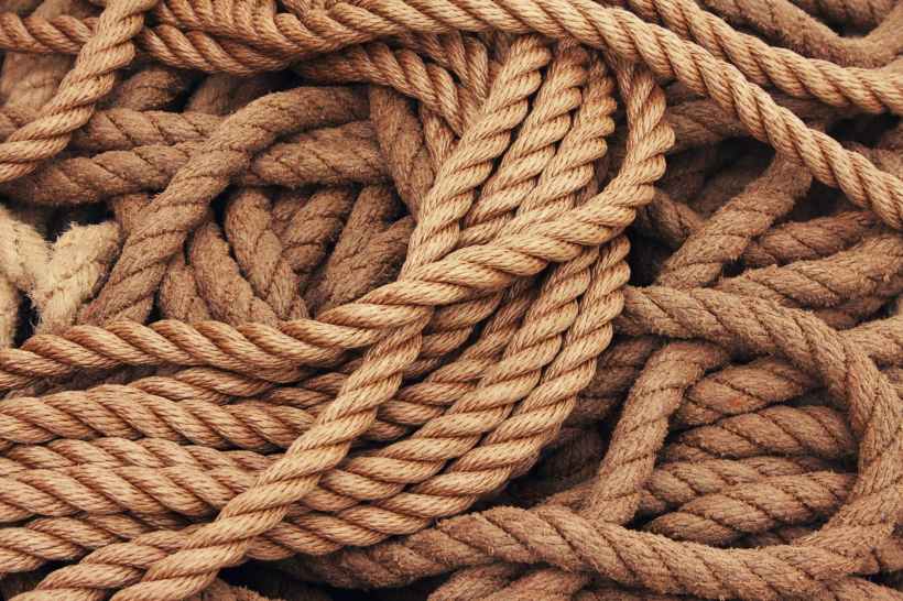 A length of rope.